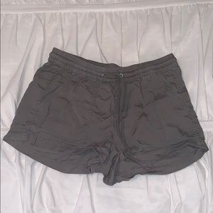 womens olive colored shorts